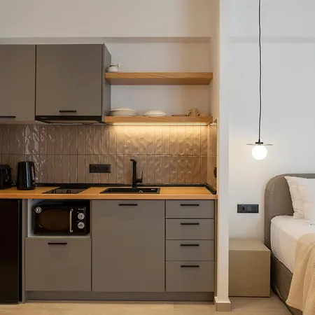 Anemelia Way Of Living מלון דירות נאוסה